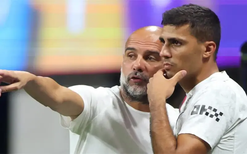 مانشستر يونايتد يخطط للتعاقد مع لاعب ريال مدريد.. وصفقة رودري مفتاح المفاوضات