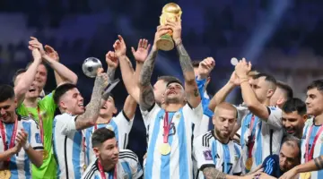 مانشستر يونايتد يخطط للضربة الكبرى.. هل يختطف بطل العالم؟