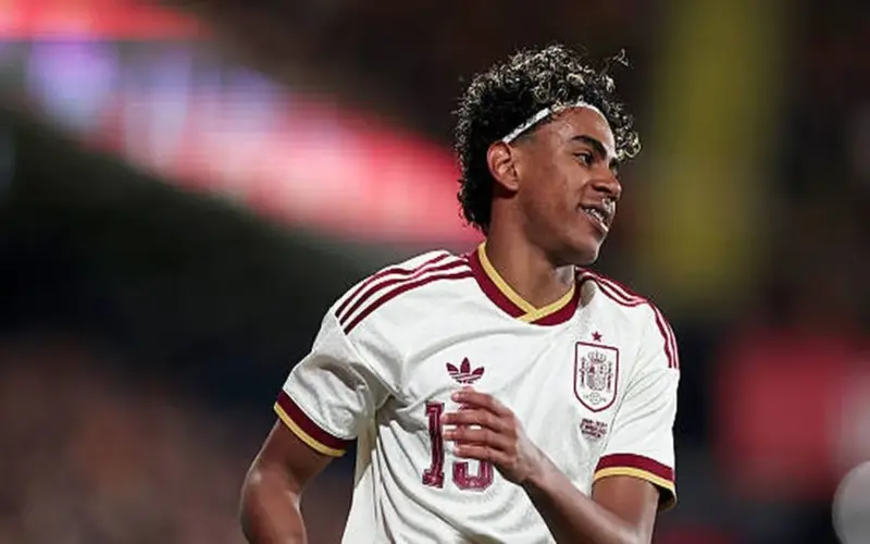 مباريات يغيب عنها لامين يامال إثر الإصابة.. مواجهات مصيرية لبرشلونة