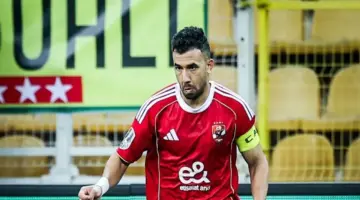 محمد عمارة يكشف مفاجأة: «تريزيجيه اشترط على الأهلي ياخد عقده بالدولار»