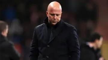 مدرب من الدوري الإنجليزي ولاعب ليفربول السابق يتصدران قائمة المرشحين لخلافة سلوت