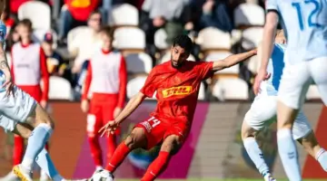 مصدر بـ الجزيرة الإماراتي يوضح قراراً بشأن إبراهيم عادل وانتقاله للأهلي.