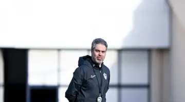 معتمد جمال على أعتاب التاريخ بالقلعة البيضاء.. كشف حساب مدرب الزمالك قبل القمة