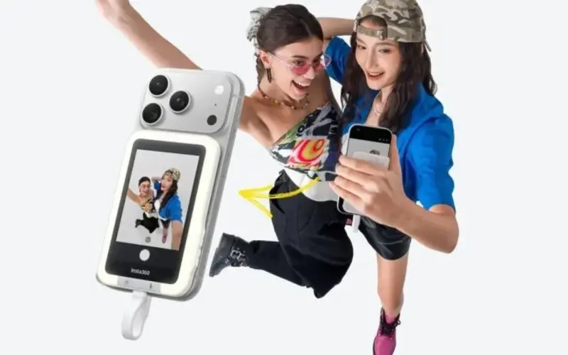 ملحق ذكي يحوّل هاتفك إلى شاشة احترافية