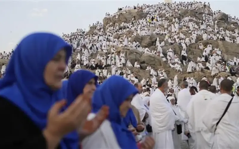 موعد أول أفواج حج الجمعيات الأهلية.. التضامن توضح التفاصيل