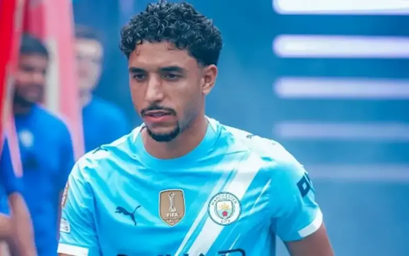 موقف عمر مرموش من البقاء مع مانشستر سيتي