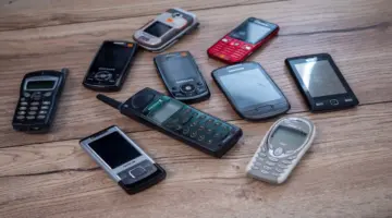 نمو سوق الهواتف “غير الذكية”.. عزوف عن الإنترنت أم رهبة من رقابة البيانات؟ | تكنولوجيا