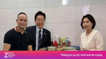 هل صحيح أن صاحب مطعم في هانوي قام بتأطير الطاولة والكراسي التي جلس عليها رئيس كوريا الجنوبية؟