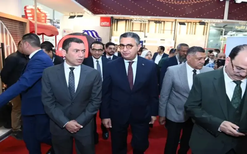 وزير التموين يفتتح معرض “سيراميكا ماركت & هوميكس” | لقطات | اقتصاد