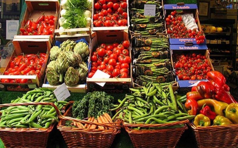 أسعار الخضروات والفاكهة اليوم الجمعة 1 مايو 2026