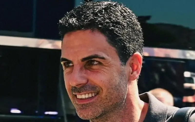 أعلن نادي أرسنال عن خططه للانتقالات مباشرة بعد فوزه بلقب الدوري الإنجليزي الممتاز.
