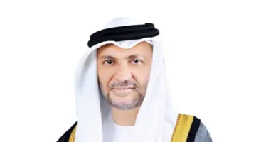 أنور قرقاش: الإمارات قامت على أسس راسخة وقادرة على تجاوز التحديات بثقة وثبات