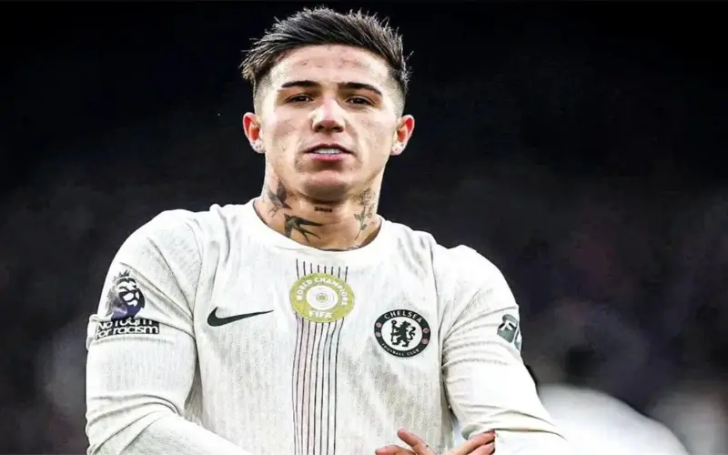 إنزو فرنانديز يوافق على الانضمام إلى ريال مدريد.. وتشيلسي يحدد سعره
