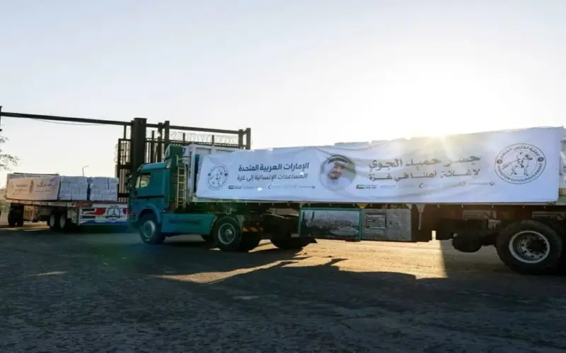 الإمارات تغيث غزة بـ 195 طن طرود غذائية