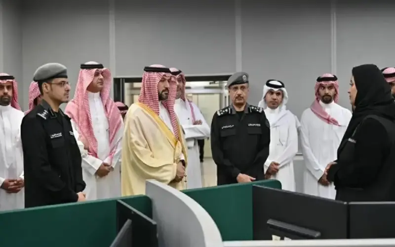 الحربي يزور مركز العمليات الأمنية الموحدة (911) بمنطقة مكة المكرمة – أخبار السعودية