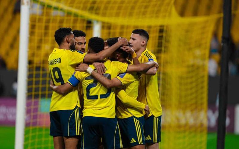 الخيبري يغيب عن النصر في لقاء الدربي أمام الهلال
                
                سيغيب عبد الله الخيبري لاعب النصر عن لقاء قمة الدوري السعودي أمام الهلال بسبب تعرضه لإصابة عضلية مفاجئة.
                الثلاثاء، 12 مايو 2026 – 10:58