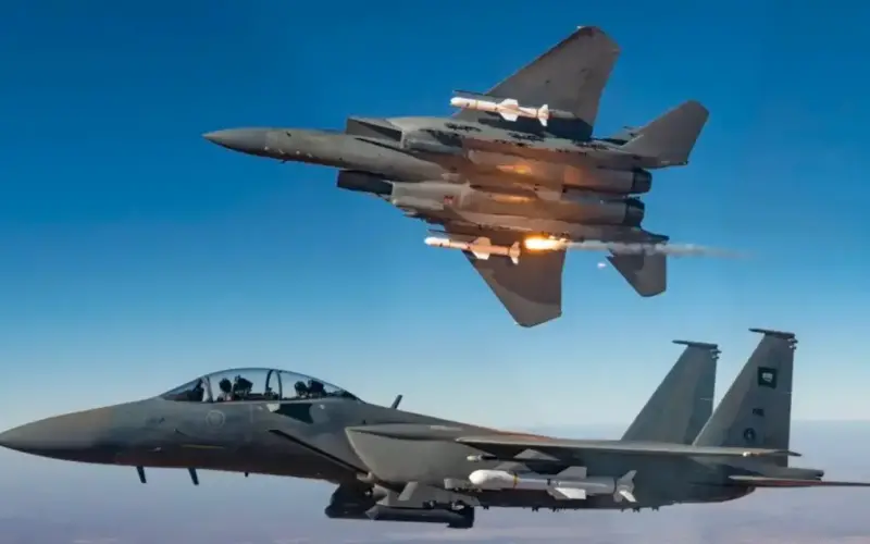 السعودية تعلن مشروع تحويل مقاتلات F-15S إلى النسخة المطورة F-15SA