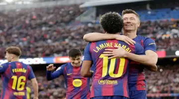 برشلونة يقترب من حسم لقب الدوري الإسباني بثنائية أمام أوساسونا
