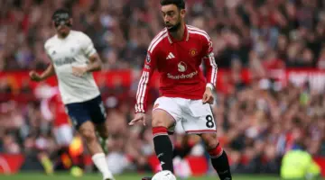 برونو: أفضل لاعب بالدوري الإنجليزي؟.. أريد الألقاب الجماعية