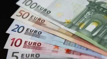 بعد كسر حاجز الـ 63 جنيهاً.. اليورو يعاود الهبوط لمستويات الـ 62 بختام تعاملات الاثنين