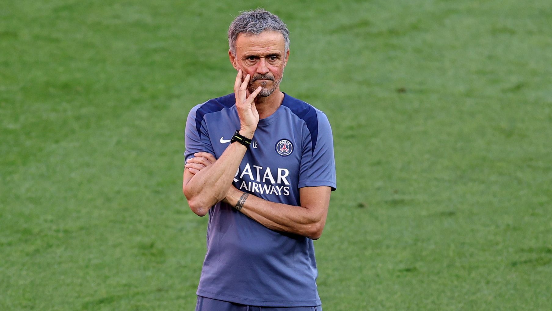 بعد صعق برشلونة.. إنريكي يفي بوعده مع لاعب باريس
