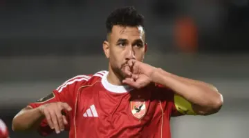 تريزيجيه يتعرض لإصابة قاسية أمام الزمالك في دوري Nile