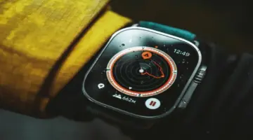 تسريبات تكشف تصميمًا جديدًا وترقيات صحية كبيرة لساعة Apple Watch Ultra 4 – 25H
