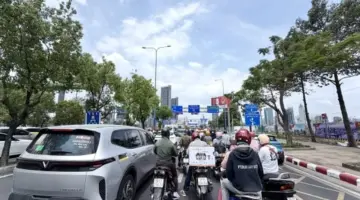 توقعات الطقس في مدينة هو تشي منه ليوم 25 مايو: ستشهد بعض المناطق درجات حرارة أعلى من 35 درجة مئوية.
