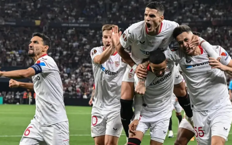توقيت مباراة إشبيلية وريال سوسيداد اليوم في الدوري الإسباني 4 مايو 2026