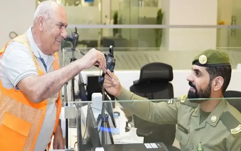 جوازات منفذ الحديثة تستقبل ضيوف الرحمن القادمين لأداء فريضة حج هذا العام – أخبار السعودية