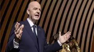 جياني إنفانتينو يهنئ الزمالك بالتتويج بالدوري
