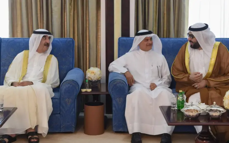 حاكم أم القيوين يستقبل جموع المهنئين بعيد الأضحى المبارك