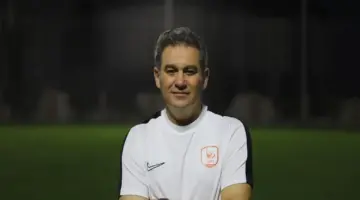 خالد جلال: الأهلي يعاني من ضغوط كبيرة.. والزمالك أفضل فنياً قبل القمة