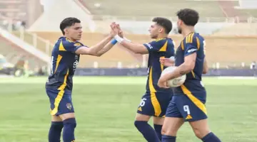 خلاف مالي.. لاعب الأهلي يغلق ملف الرحيل في الانتقالات الحالية