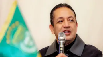 رئيس الاتحاد: ميلود حمدي مستمر في منصبه ولا مفاوضات مع حمزة الجمل (خاص)