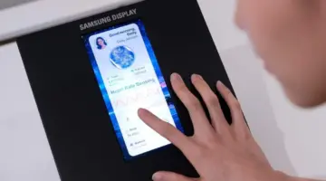 سامسونج تستعرض شاشات هواتف مبتكرة بألوان خلابة ومستشعرات صحية مدمجة – 25H
