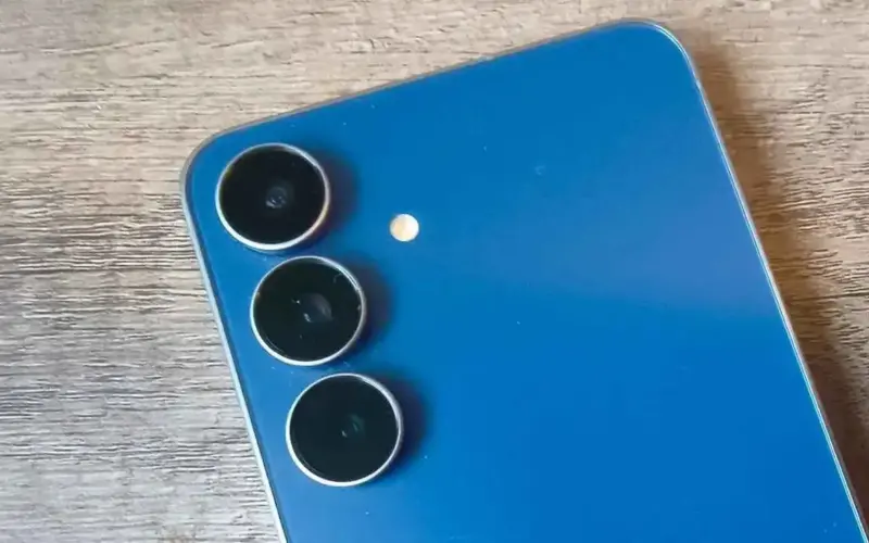 سامسونج تشرع في إرسال تحديث One UI 8.5 النهائي لهاتف Galaxy S25 FE – 25H