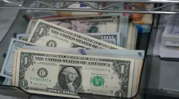 سعر الدولار مقابل الجنيه اليوم في آخر تحديث بالبنوك.. بكام في الأهلي؟