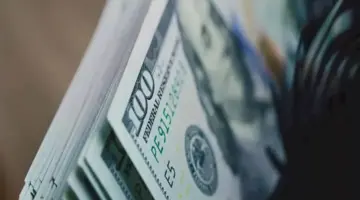 سعر الدولار يصعد مقابل الجنيه في 10 بنوك مع ختام تعاملات 5-5-2026