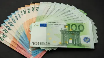 سعر اليورو في السوق الموازية بالجزائر – أوراس