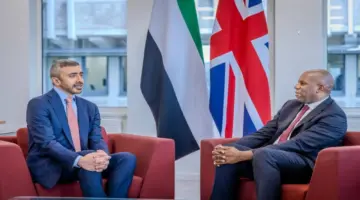 عبدالله بن زايد يلتقي نائب رئيس الوزراء وزير العدل البريطاني