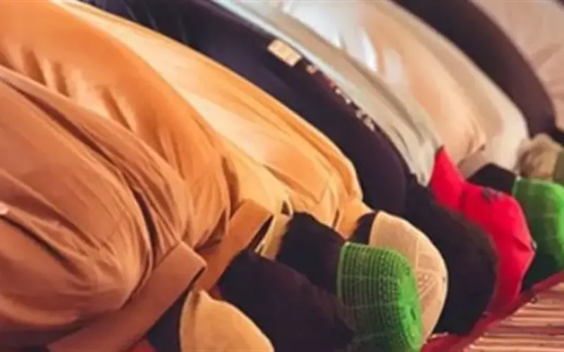 فضل الصلاة في وقتها.. جدول تفصيلي لمواقيت الصلاة في القاهرة والإسكندرية والمحافظات
