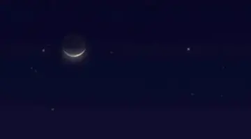 فلكية جدة: الهلال المتناقص يصطف مع زحل والمريخ فوق الأفق الشرقي في مشهد بديع