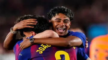 فيديو | لامين يامال يثير مشاعر الجماهير العربية في احتفاله بالتتويج بالدوري الإسباني