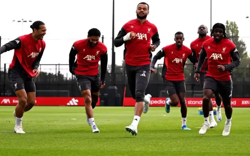 لاعب ليفربول يستقر على وجهته المُقبلة بعد توقف محادثات تجديد عقده