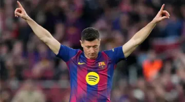 ليفاندوفسكي يلمح لمستقبله مع برشلونة بعد التتويج بالدوري الإسباني