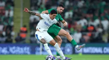 ما القنوات الناقلة لديربي السعودية بين الهلال والأهلي في دوري روشن السعودي 2025-2026؟ وكيف تشاهدها عبر الإنترنت؟
