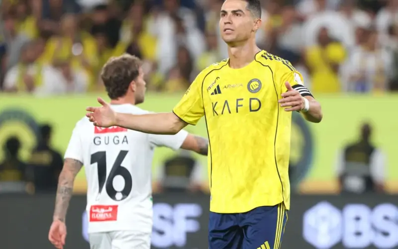 ما القنوات الناقلة لمباراة الأخدود والنصر في دوري روشن السعودي 2025-2026؟ وكيف تشاهدها عبر الإنترنت؟