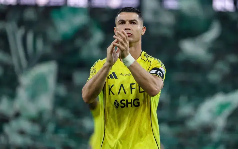 ما القنوات الناقلة لمباراة النصر والأهلي في دوري روشن السعودي 2025-2026؟ وكيف تشاهدها عبر الإنترنت؟