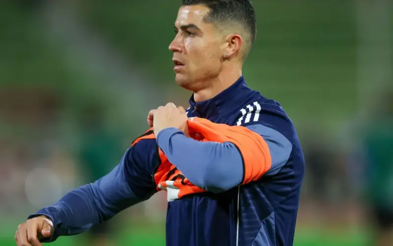 ما القنوات الناقلة لمباراة النصر ونيوم في دوري روشن السعودي 2025-2026؟ وكيف تشاهدها عبر الإنترنت؟